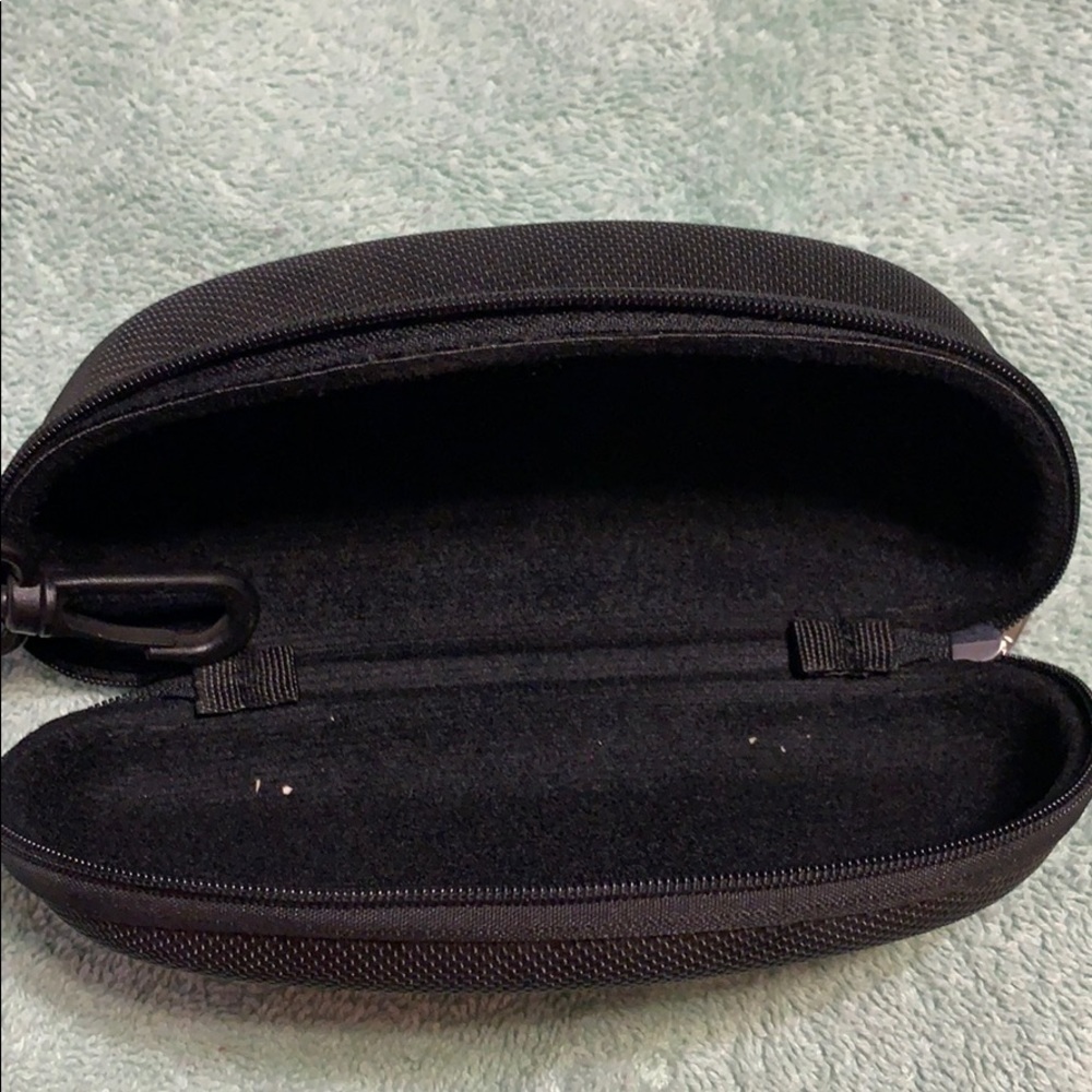 MIRRORED ROUND SUNGLASSES - Picture 2 of 8